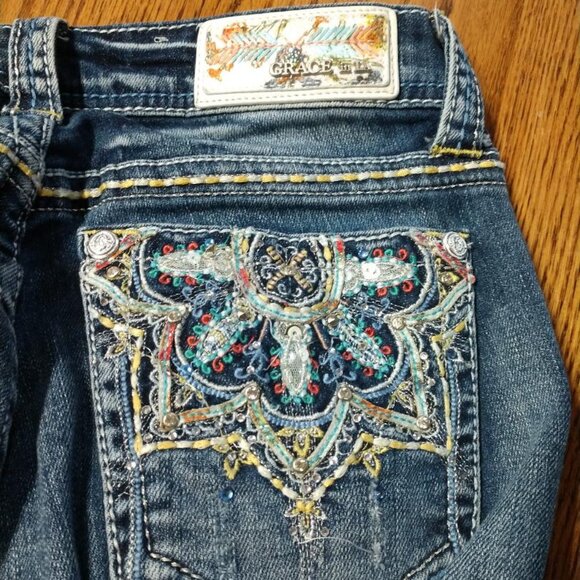 Women's Grace Easy Fit Jeans Floral Embroidery pockets Size 28-Embellished - Picture 11 of 13